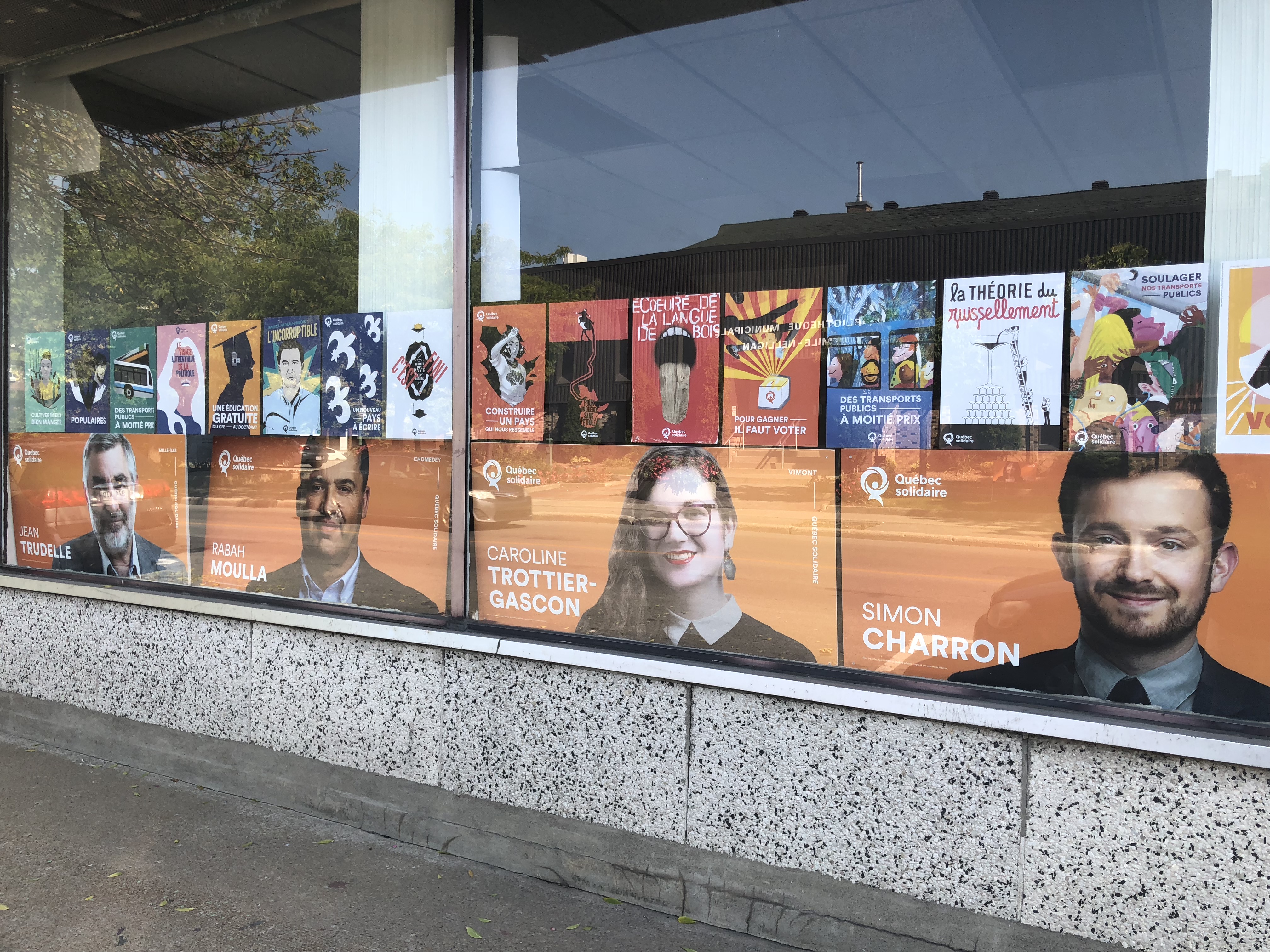 Une première politique pour Simon Charron