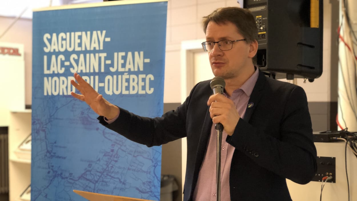 Sylvain Gaudreault réélu dans Jonquière